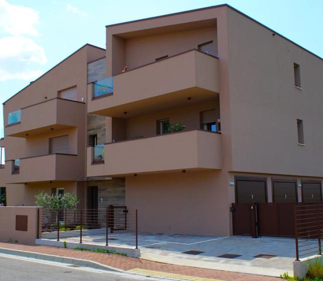 In zona residenziale comoda a tutti i servizi ed a pochi passi dal centro, abbiamo realizzato n. 5 appartamenti.