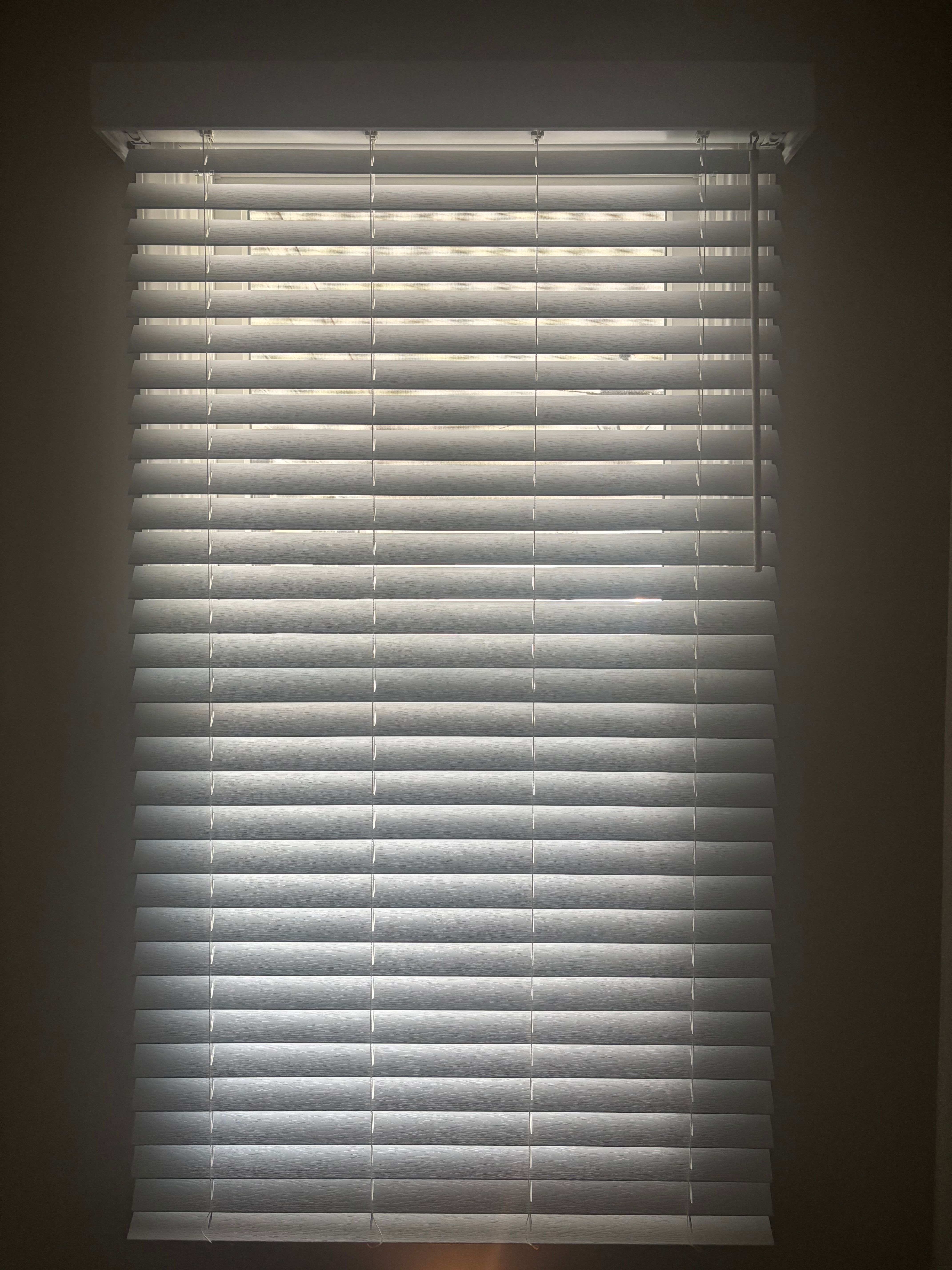 faux-wood-blinds installed in 19030