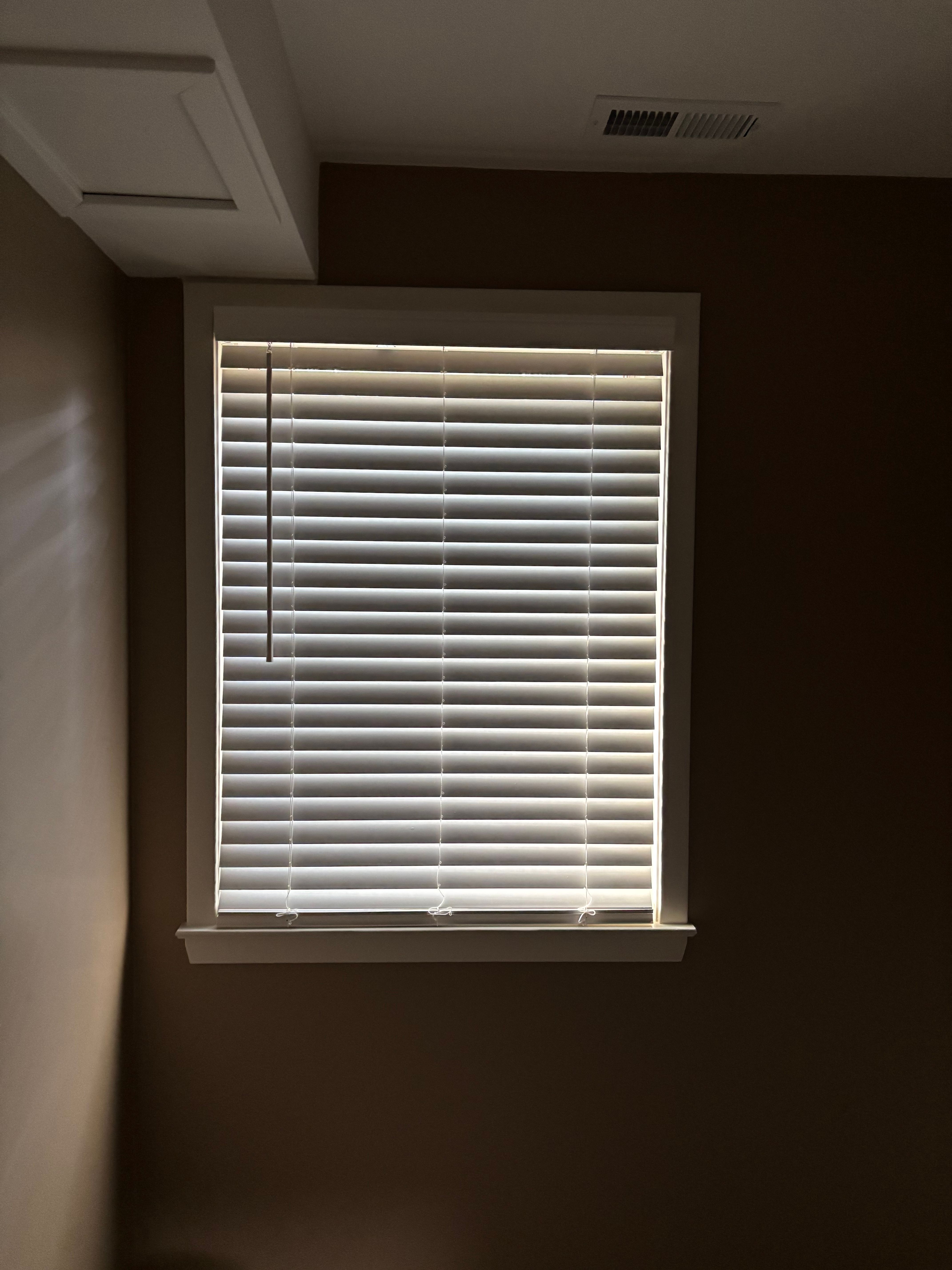 Installation photo for Window Treatments Installation 19047