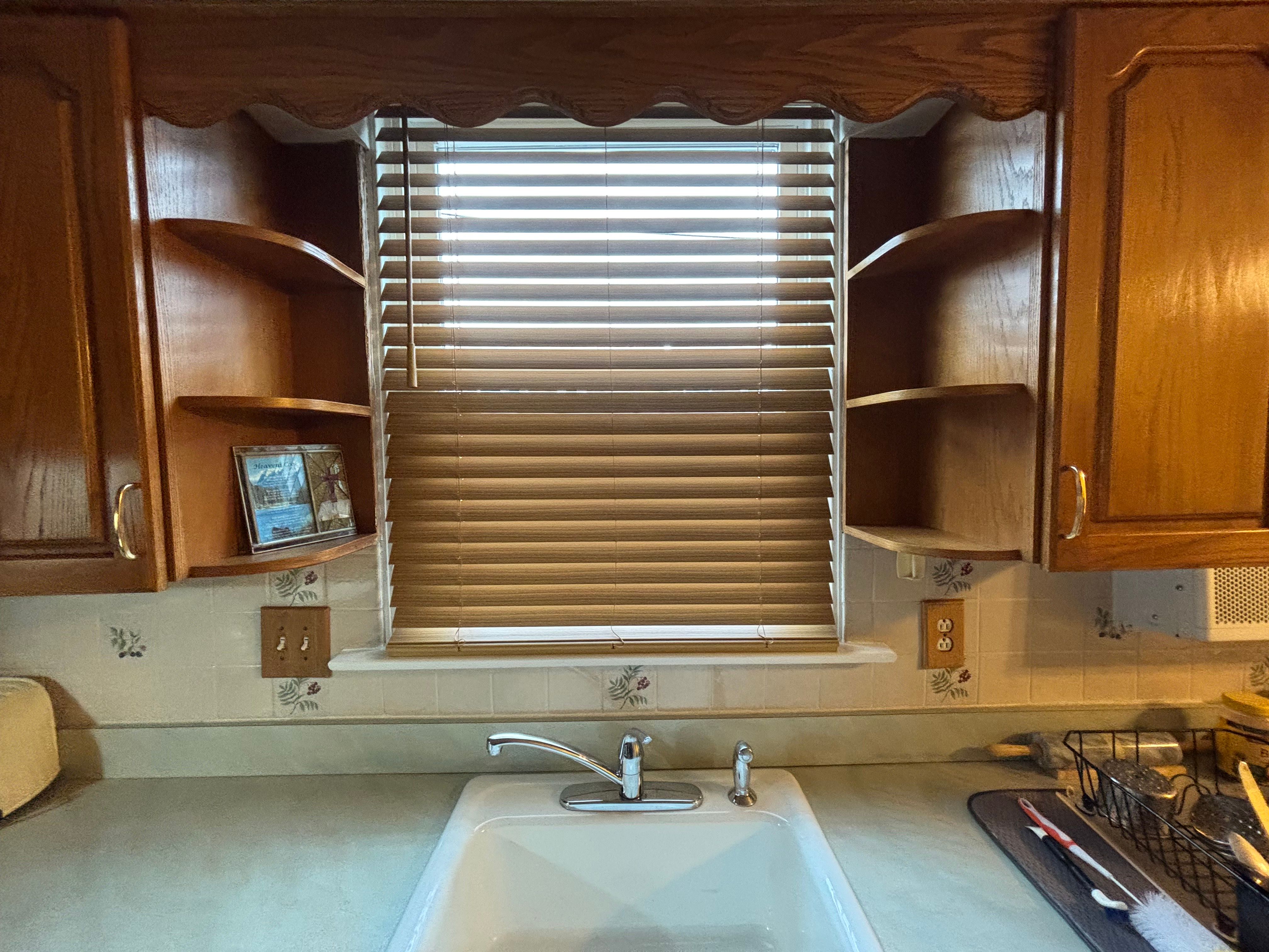 faux-wood-blinds installed in 19114