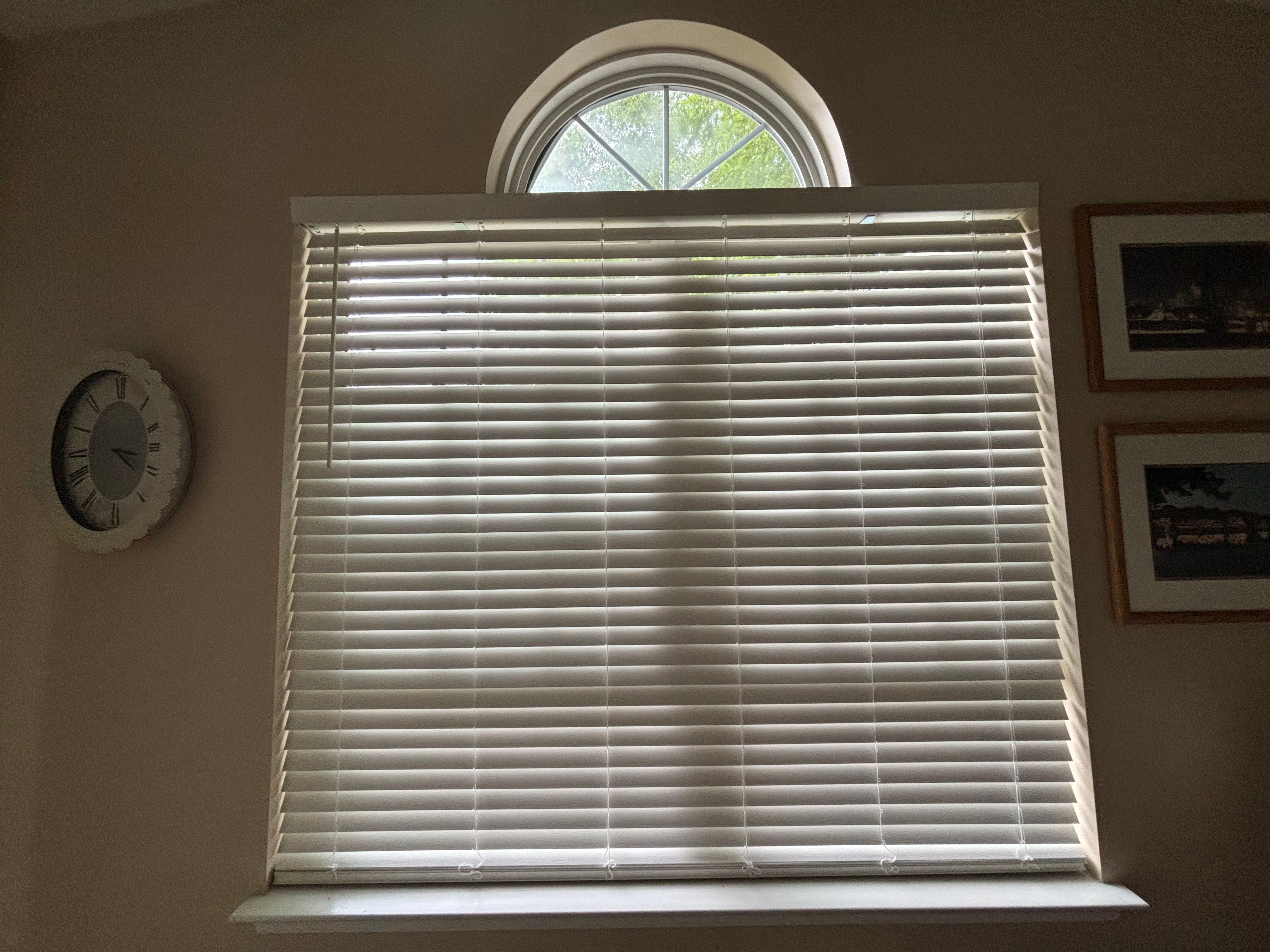 faux-wood-blinds installed in 19047