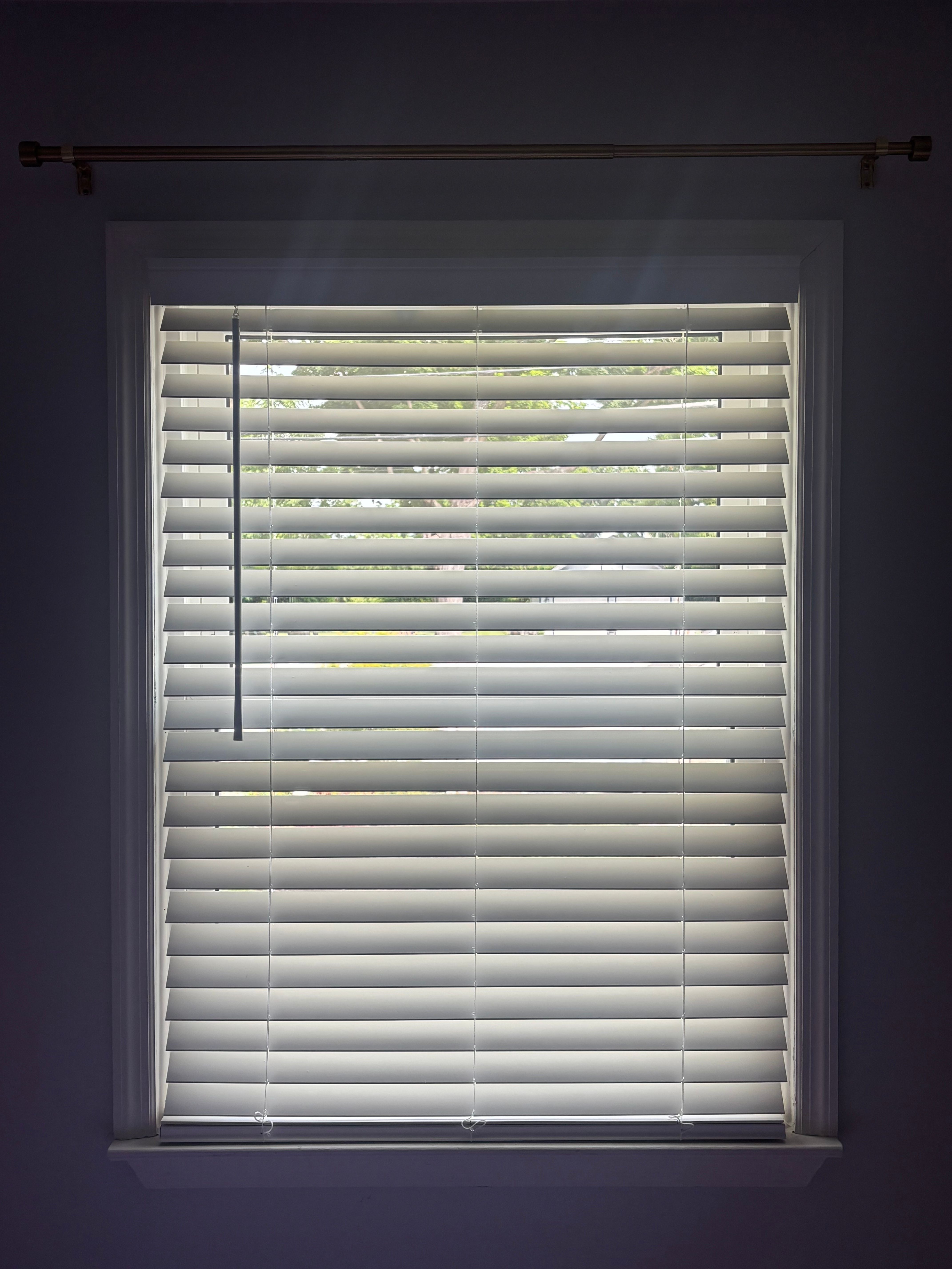 faux-wood-blinds installed in 19047