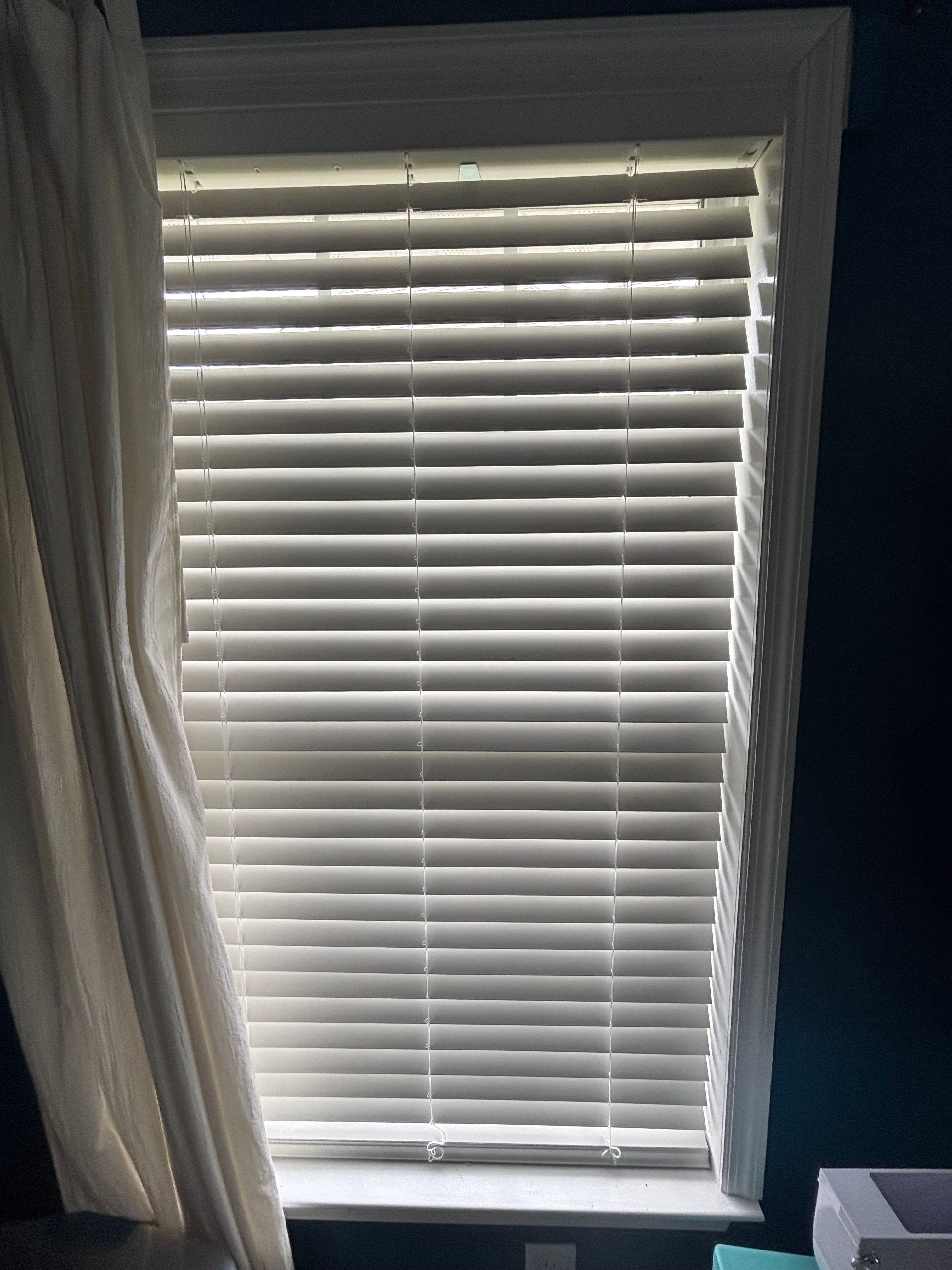 faux-wood-blinds installed in 18940