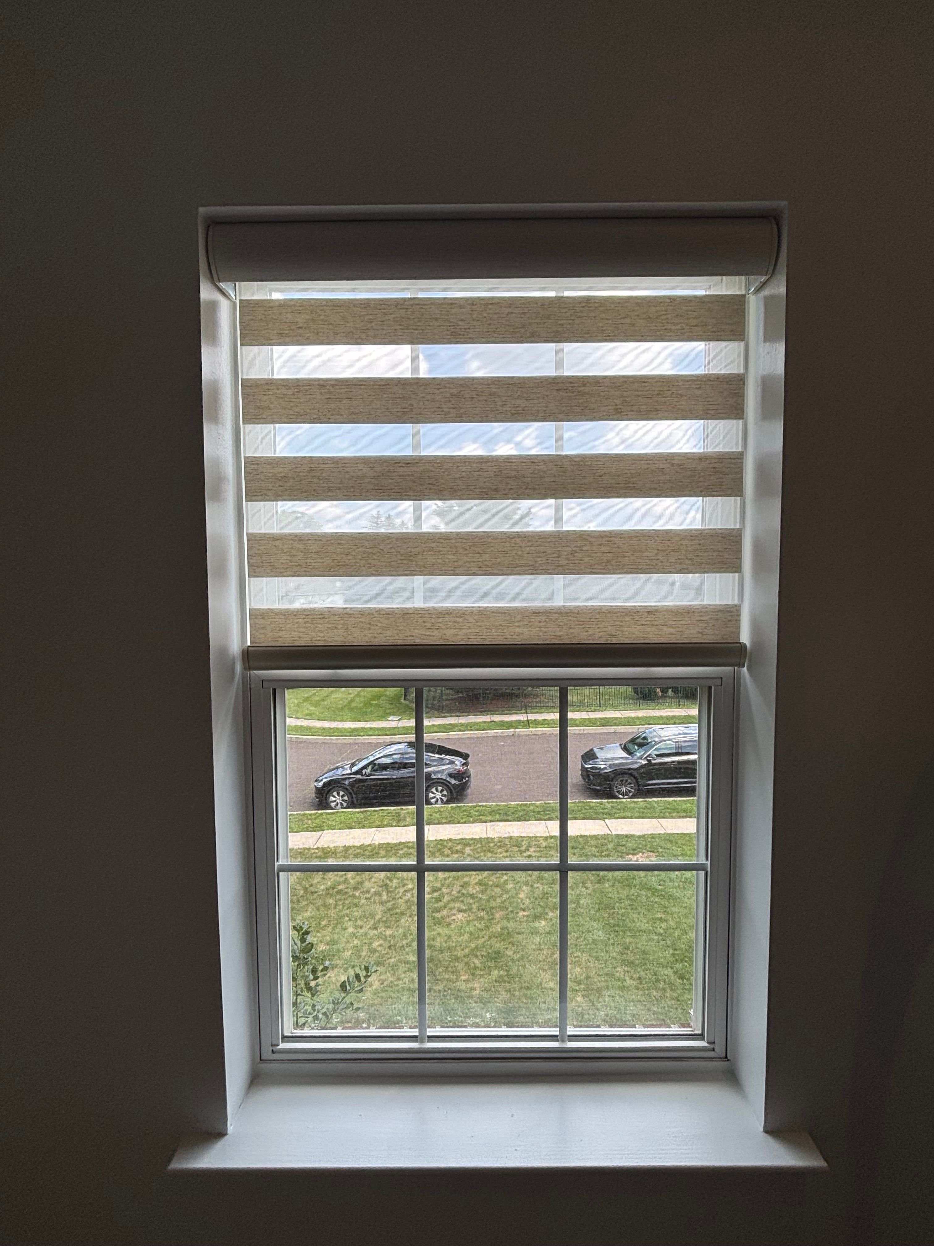 Installation photo for Roller shade Installation 19053