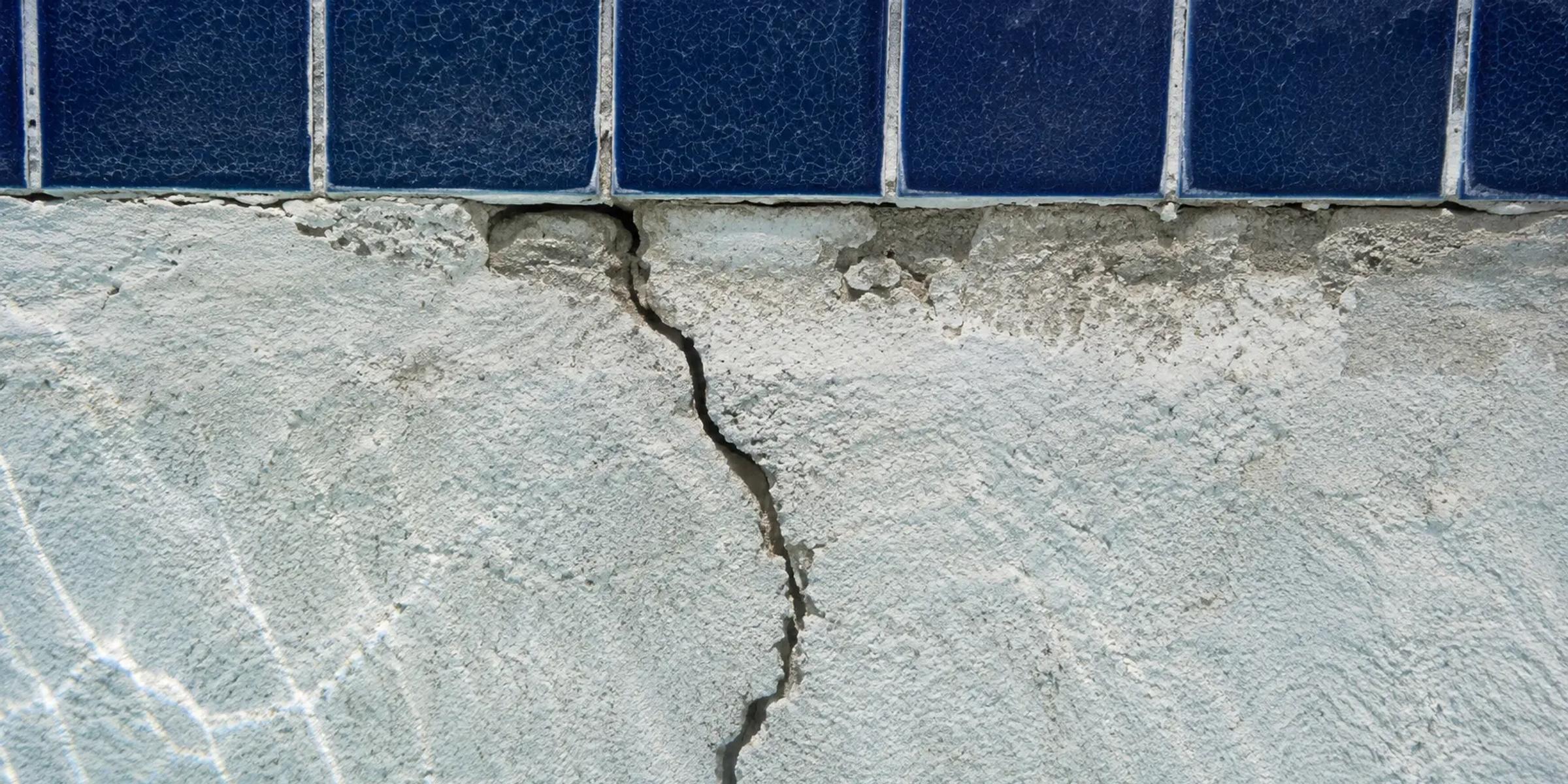 Pool Crack Repair