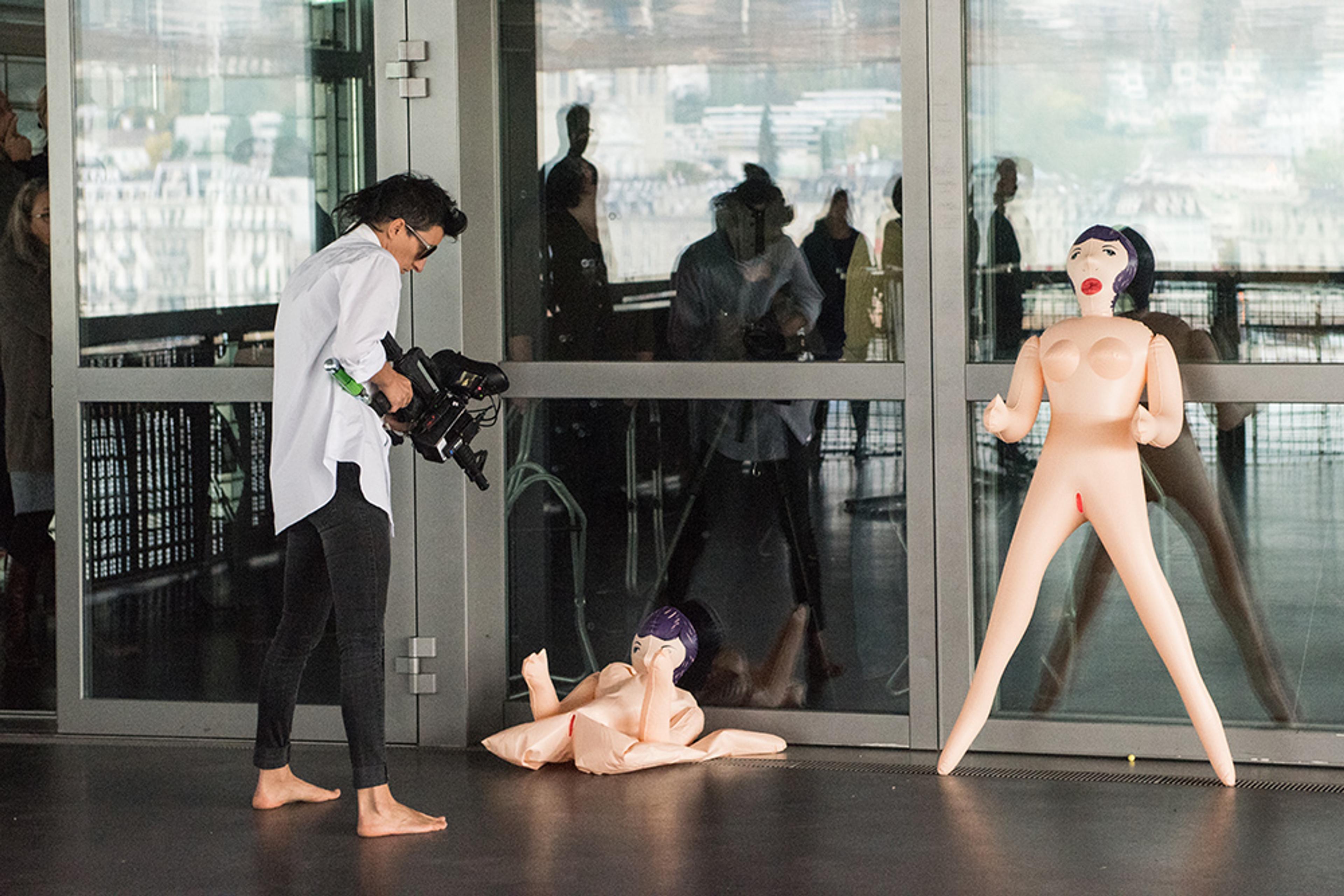 Angela Marzullo, «Makita Shooting», 2015 / Photo credit: Swiss Performance Art Award 2015