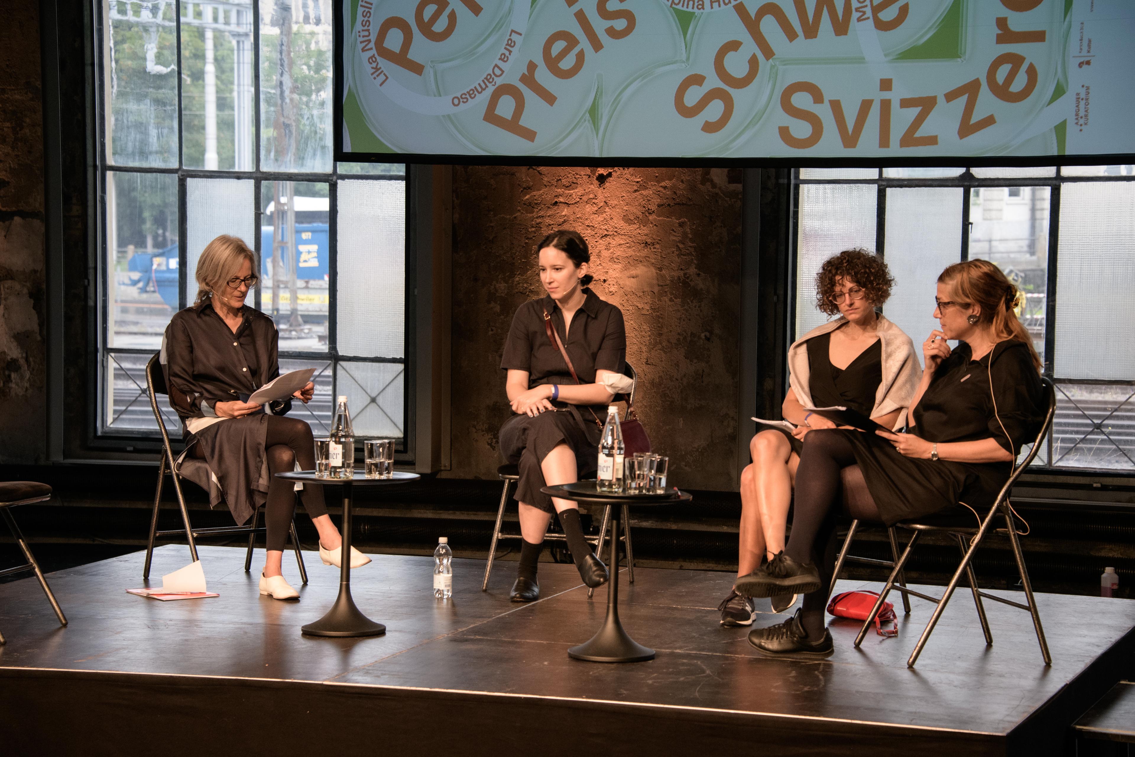 Panel Discussion with Marianne Burki, Katharina Brandl, Claire Hoffmann, Madeleine Amsler / Photo Credit: Tine Edel, Swiss Performance Art Award 2021