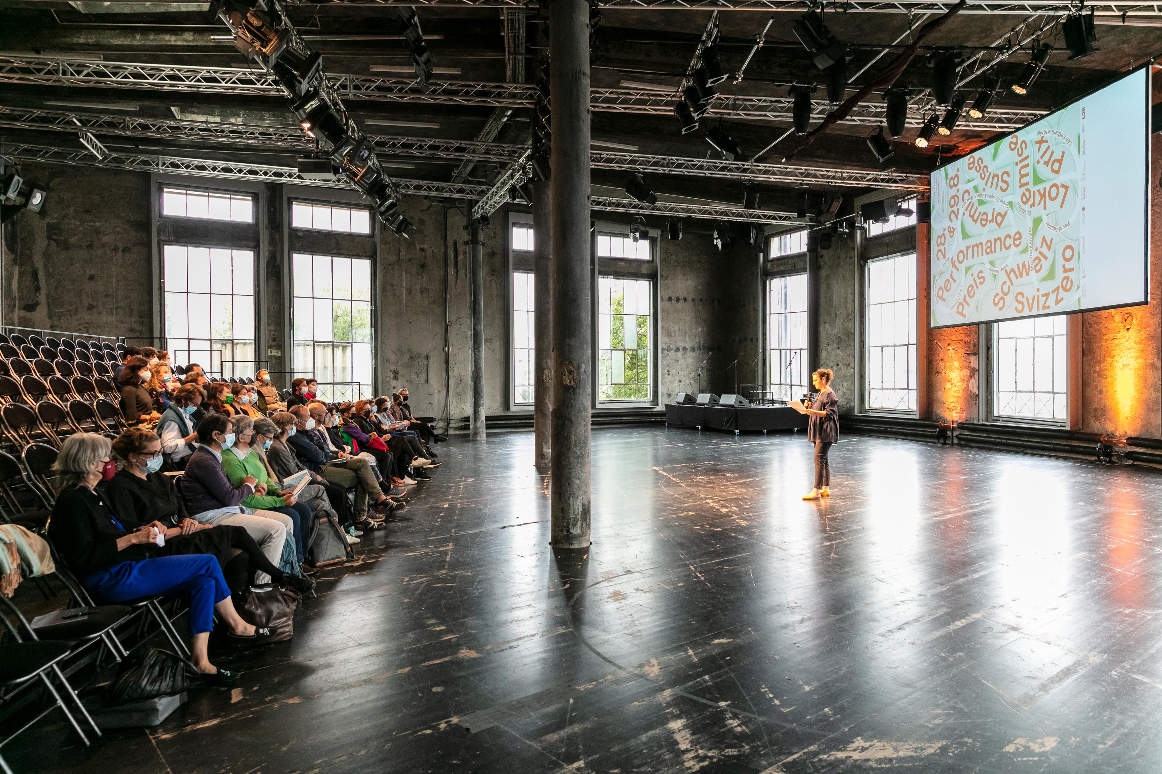 Welcome address by: Tanja Scartazzini, Head of the Office of Culture, St.Gallen / Photo credit: Emmanuelle Bayart Photography, Swiss Performance Art Award 2021