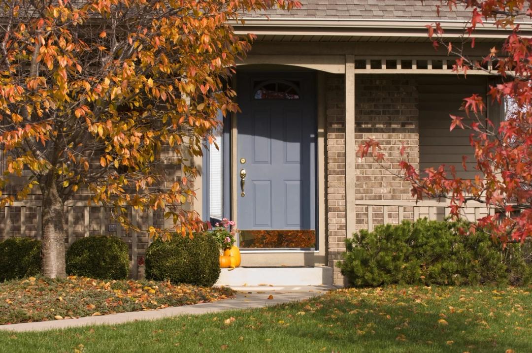 Front steps lift, Vandalia, full page