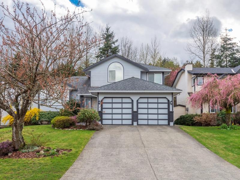 Driveway panel lift, Centerville