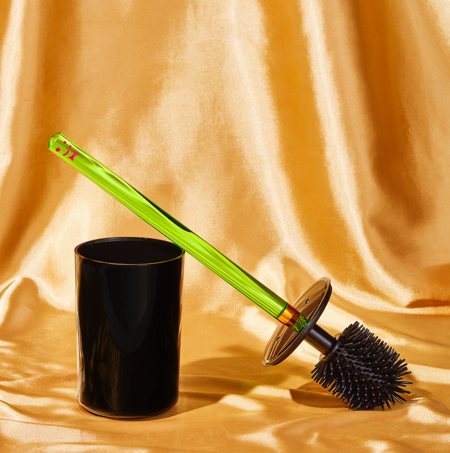 The Toilet Brush_Green_Leaning Canister