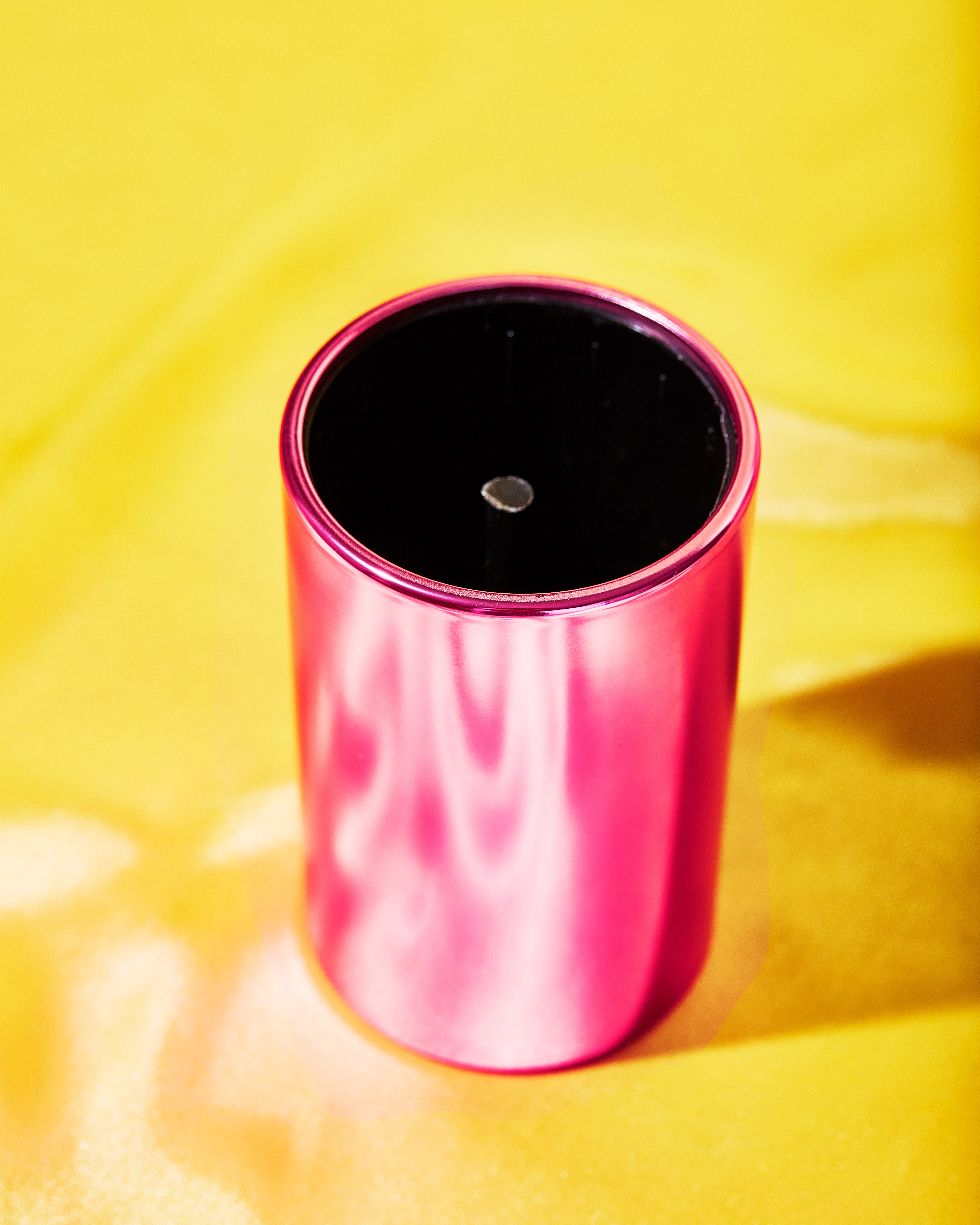 4_The Lint Roller_Pink_Canister