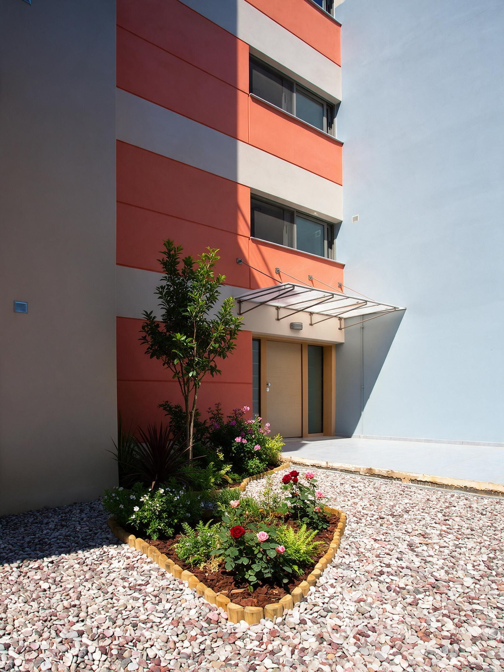 Pentelis St Apartment Building