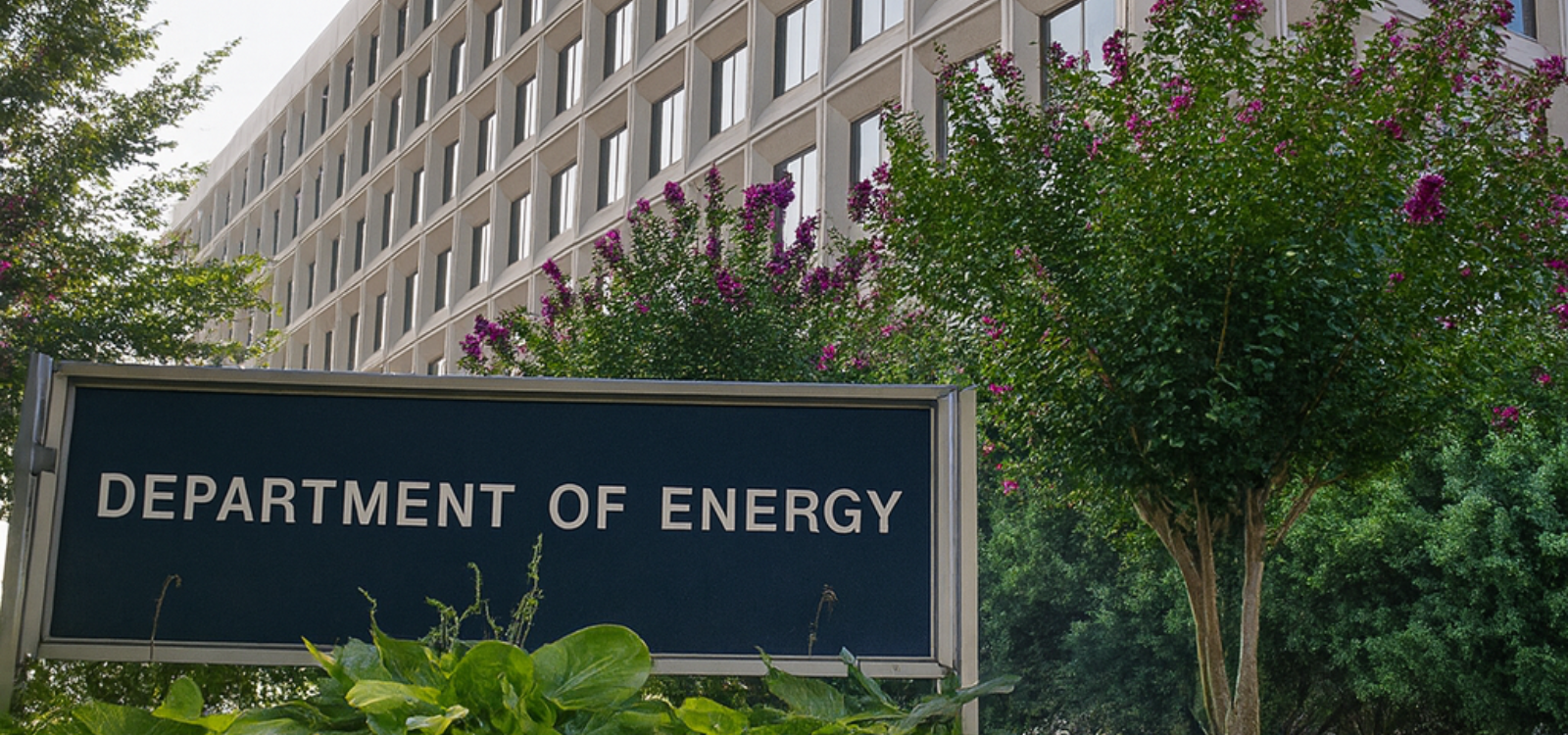 A Trump Overhaul of the Energy Dept. Breaks Up Clean Energy Offices