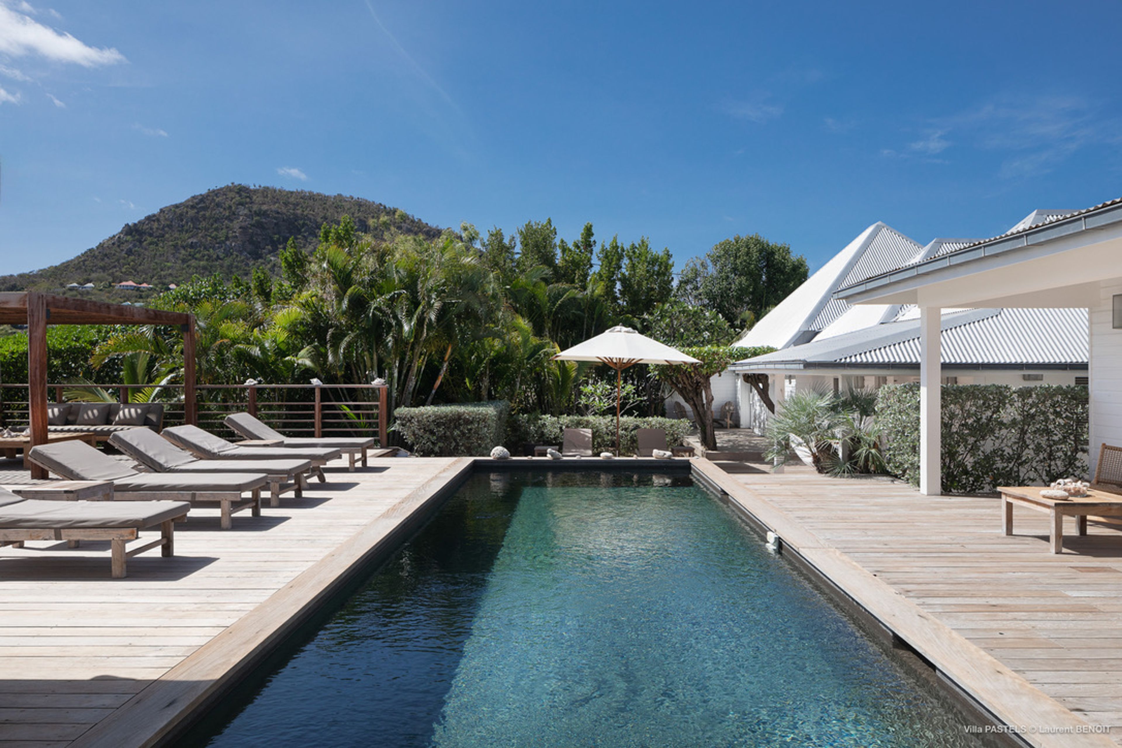 Main view of villa Pastels in Vitet, St. Barts