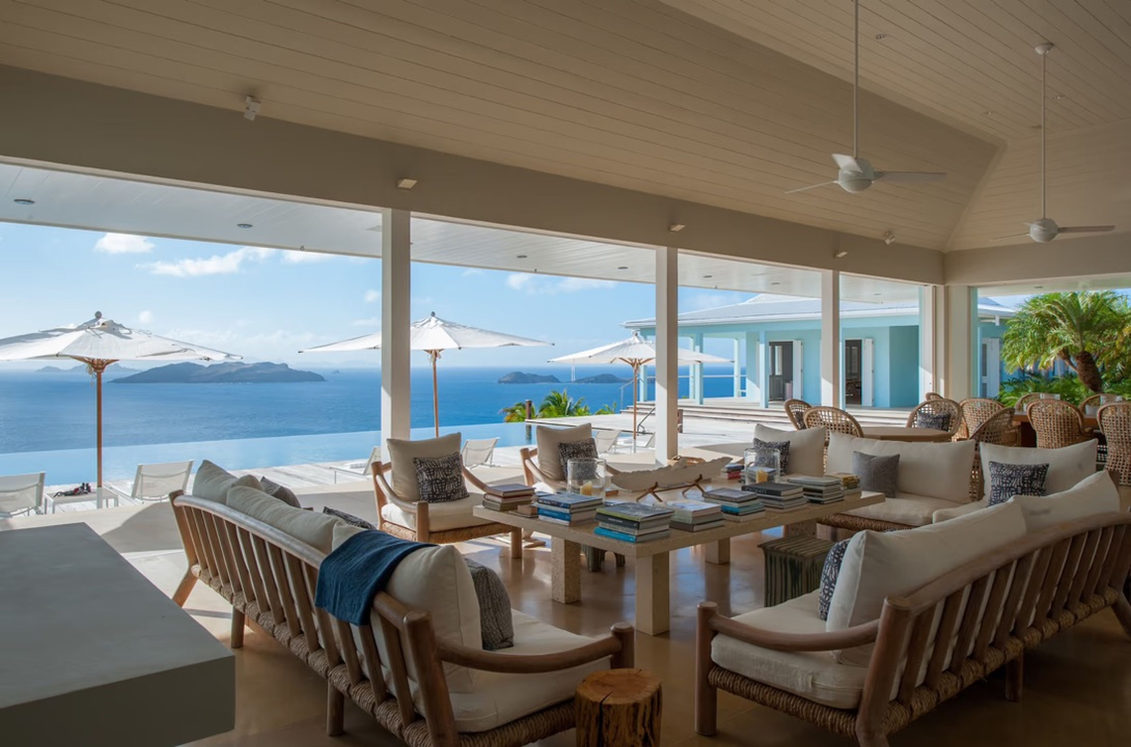 Hill House — Camaruche - villa photo 1