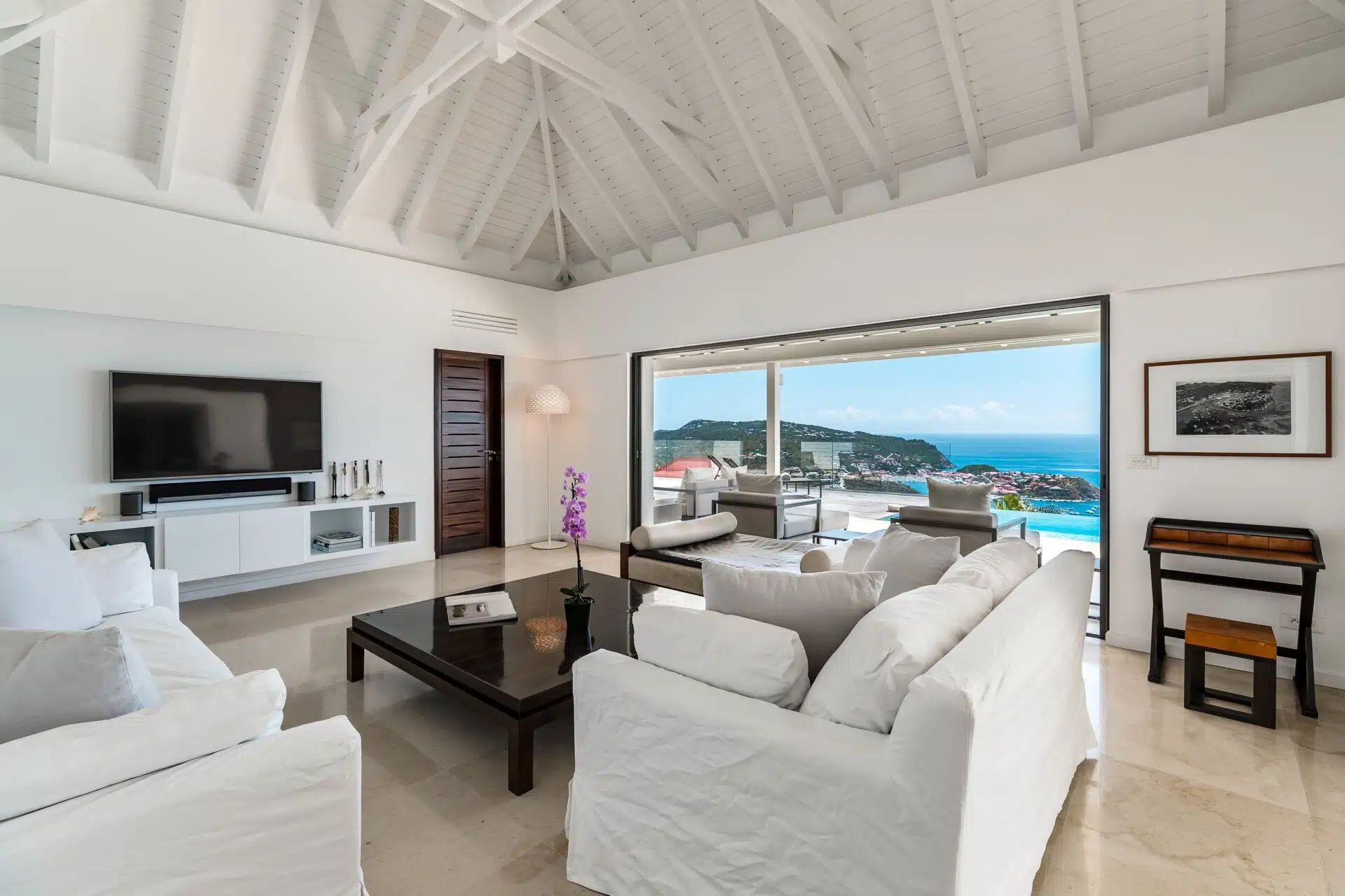 The View — Colombier - villa photo 1