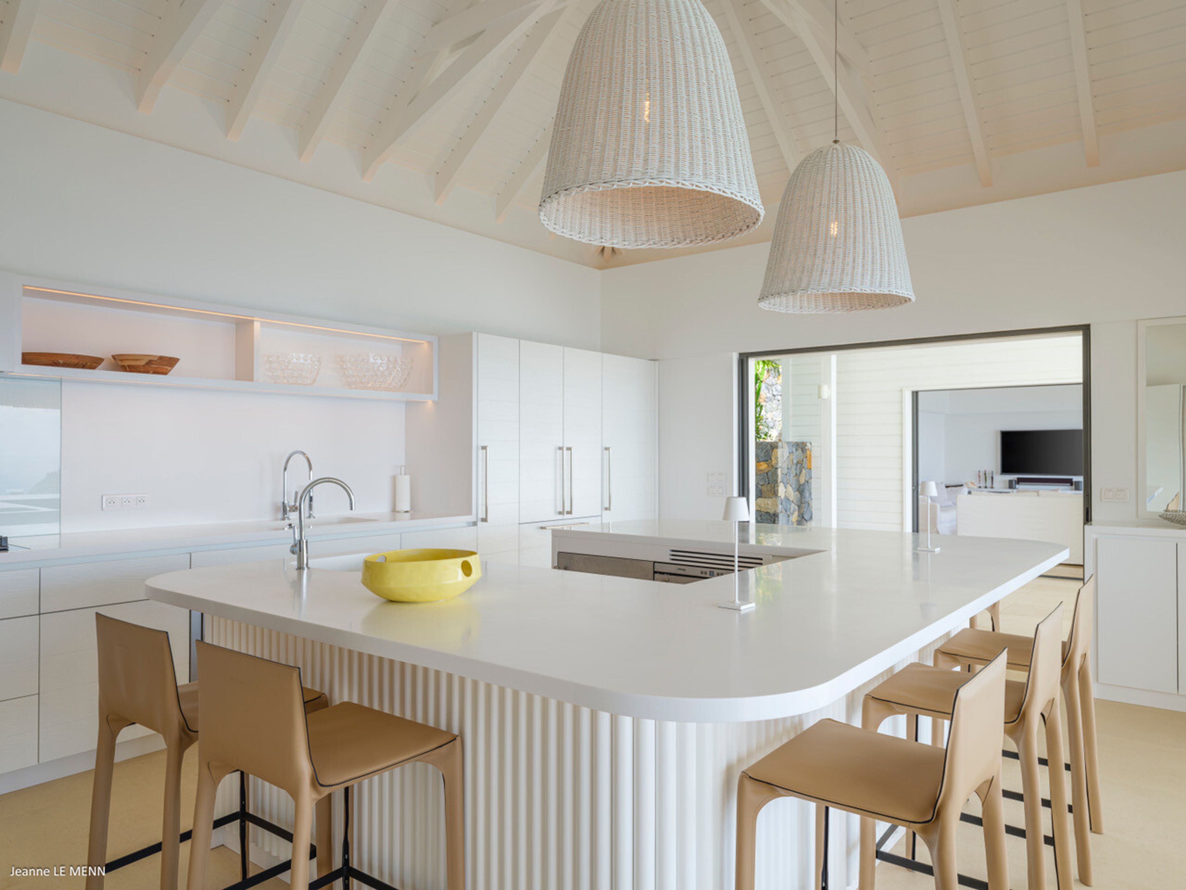 The View — Colombier - villa photo 3