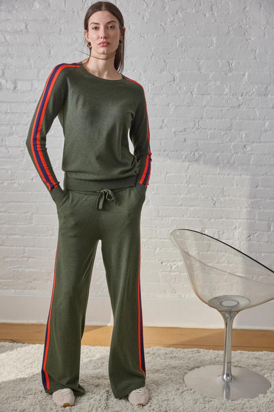 Crew Neck Sweatshirt & Wide Leg Pant