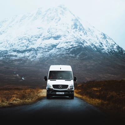 van Infront of mountain