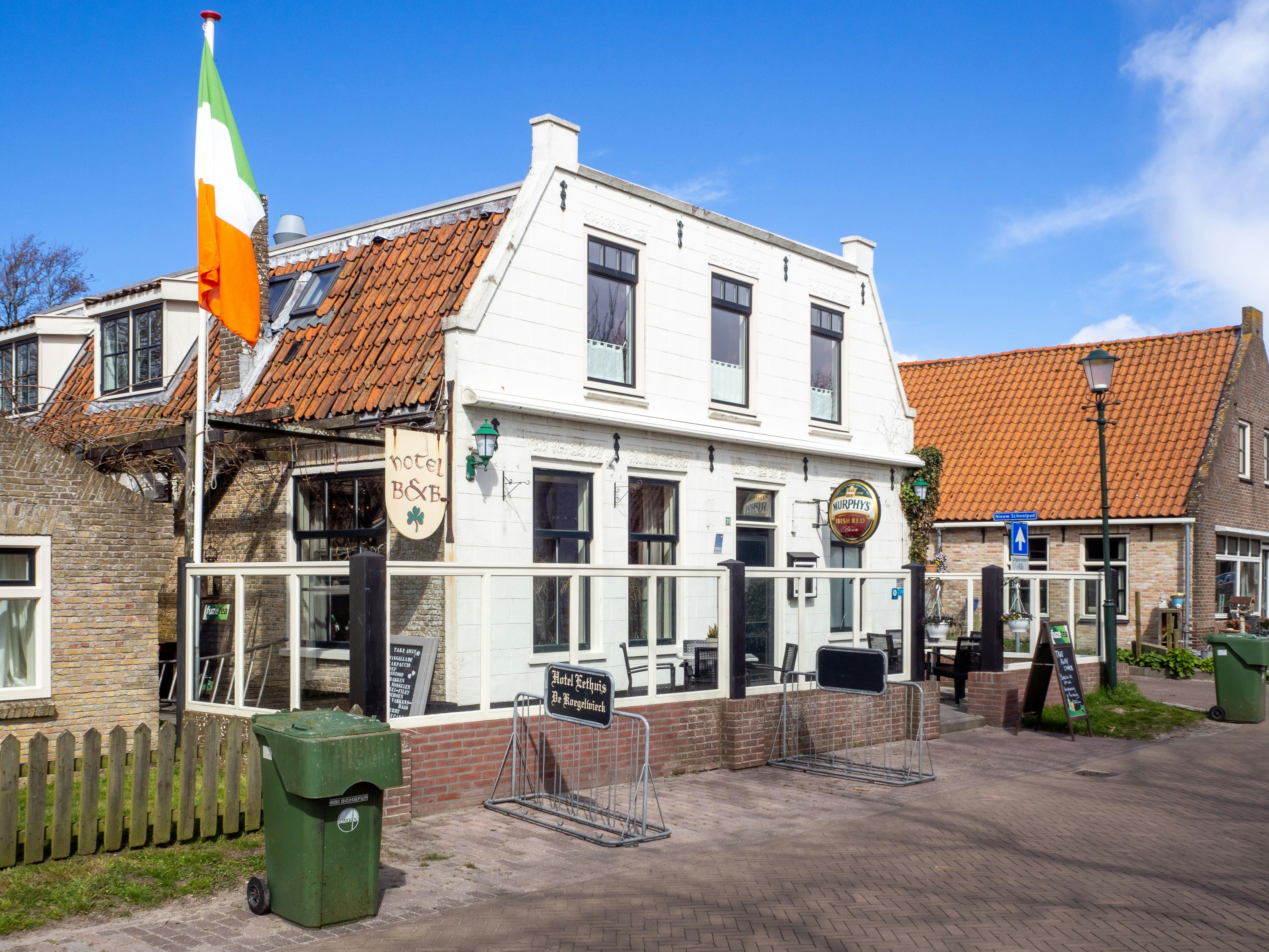 irish pub