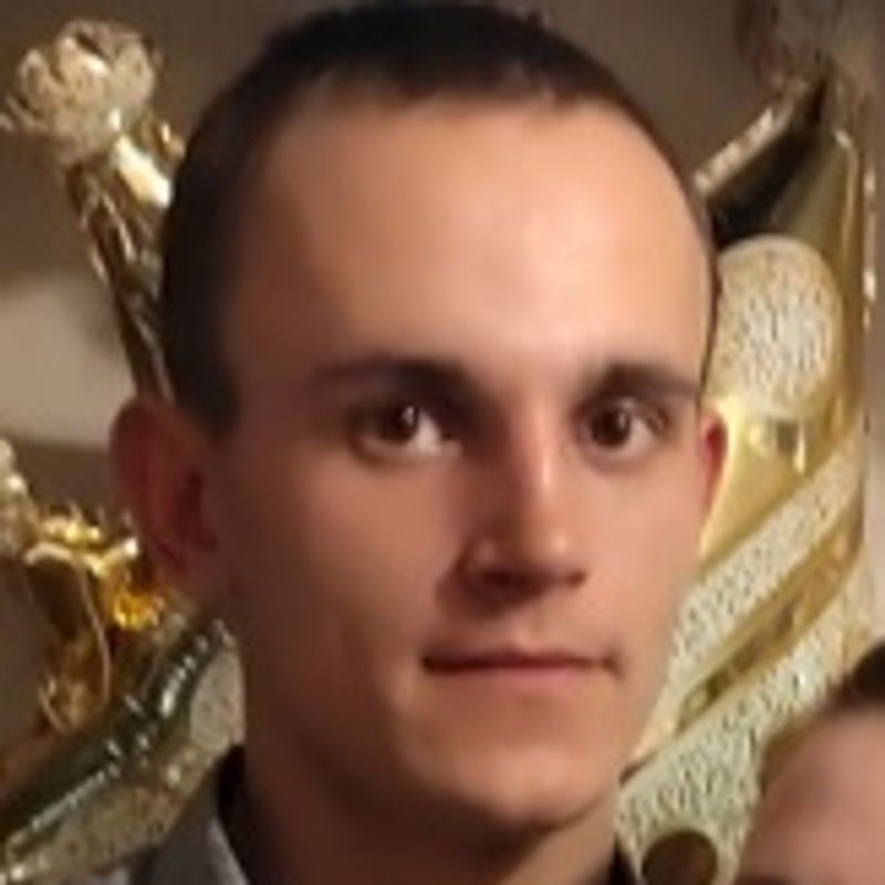 Зиханшин Денис Сергеевич