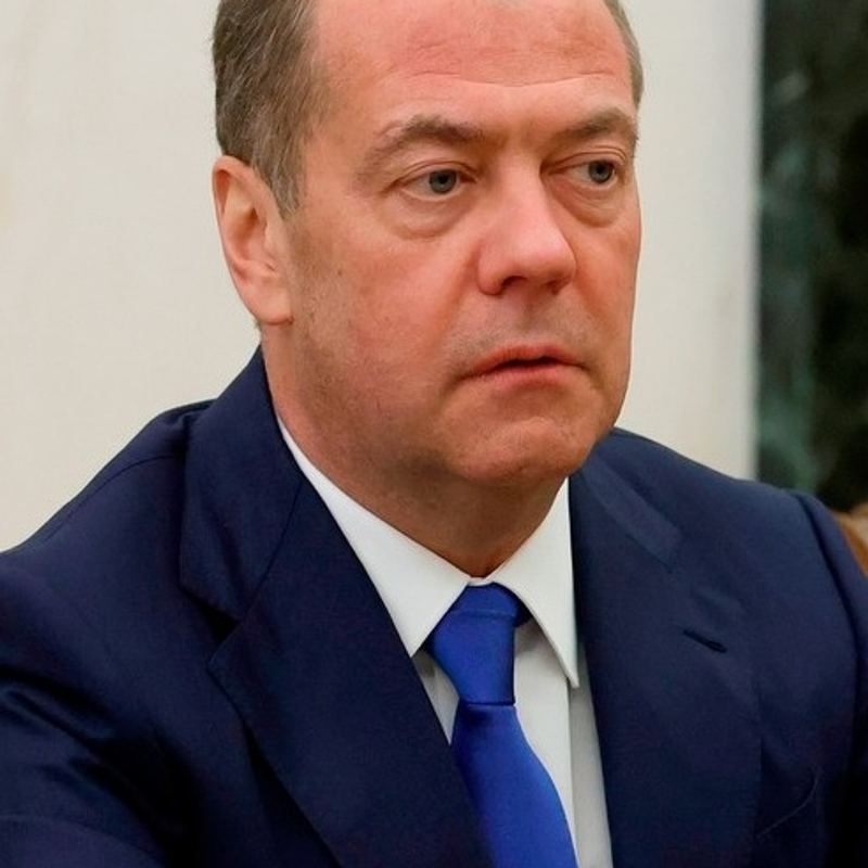 Дмитрий Медведев