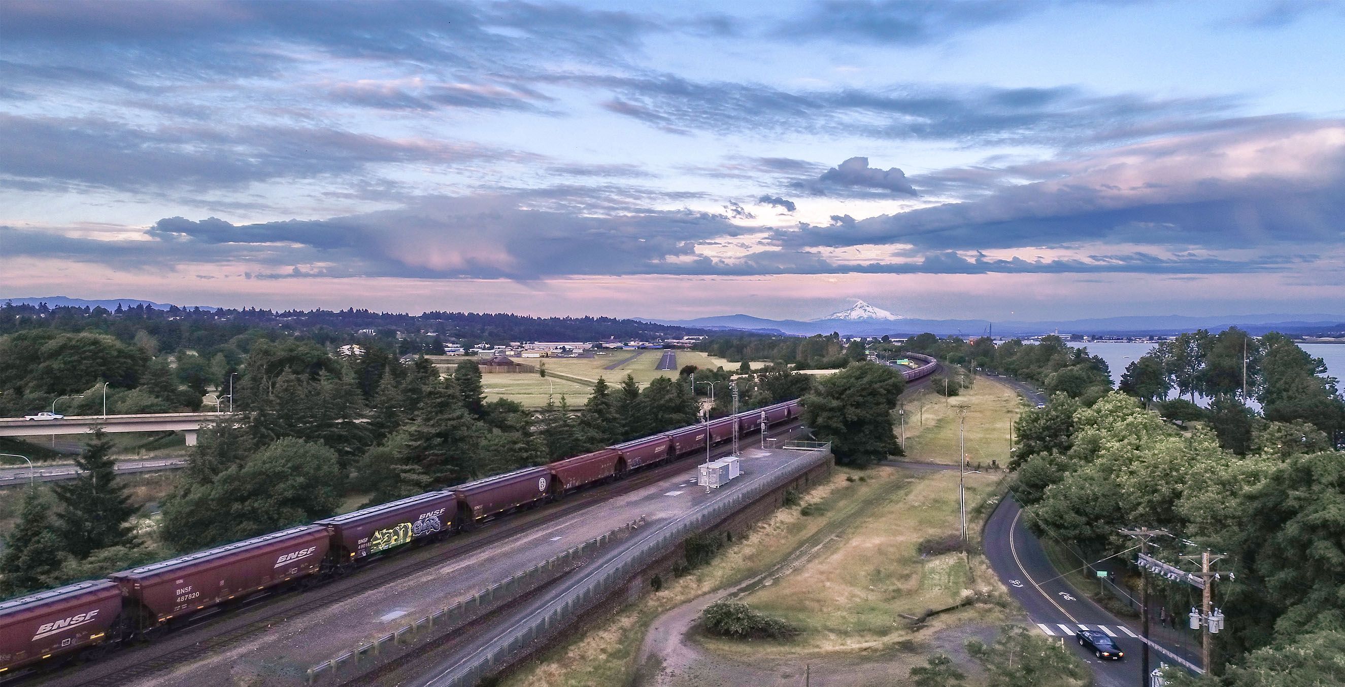 View of Mount Hood from Vancouver, Washington 