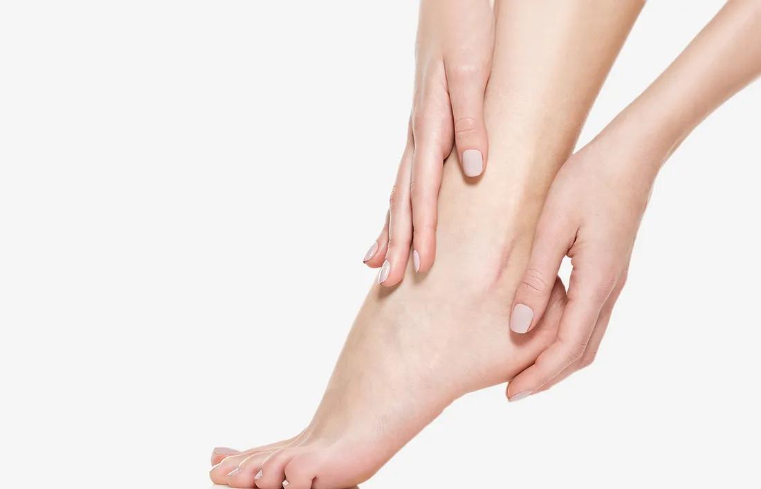 heel squeeze technique for leg massage