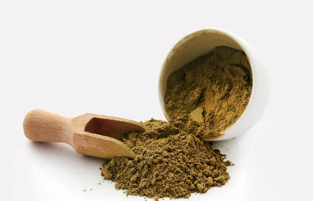 Apply Mehndi 