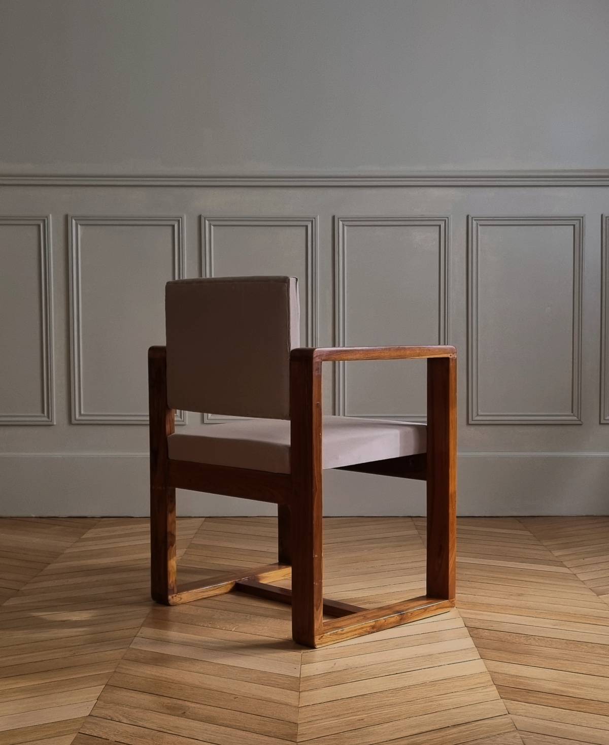 Pair of armchairs in the style of André Sornay, view 6