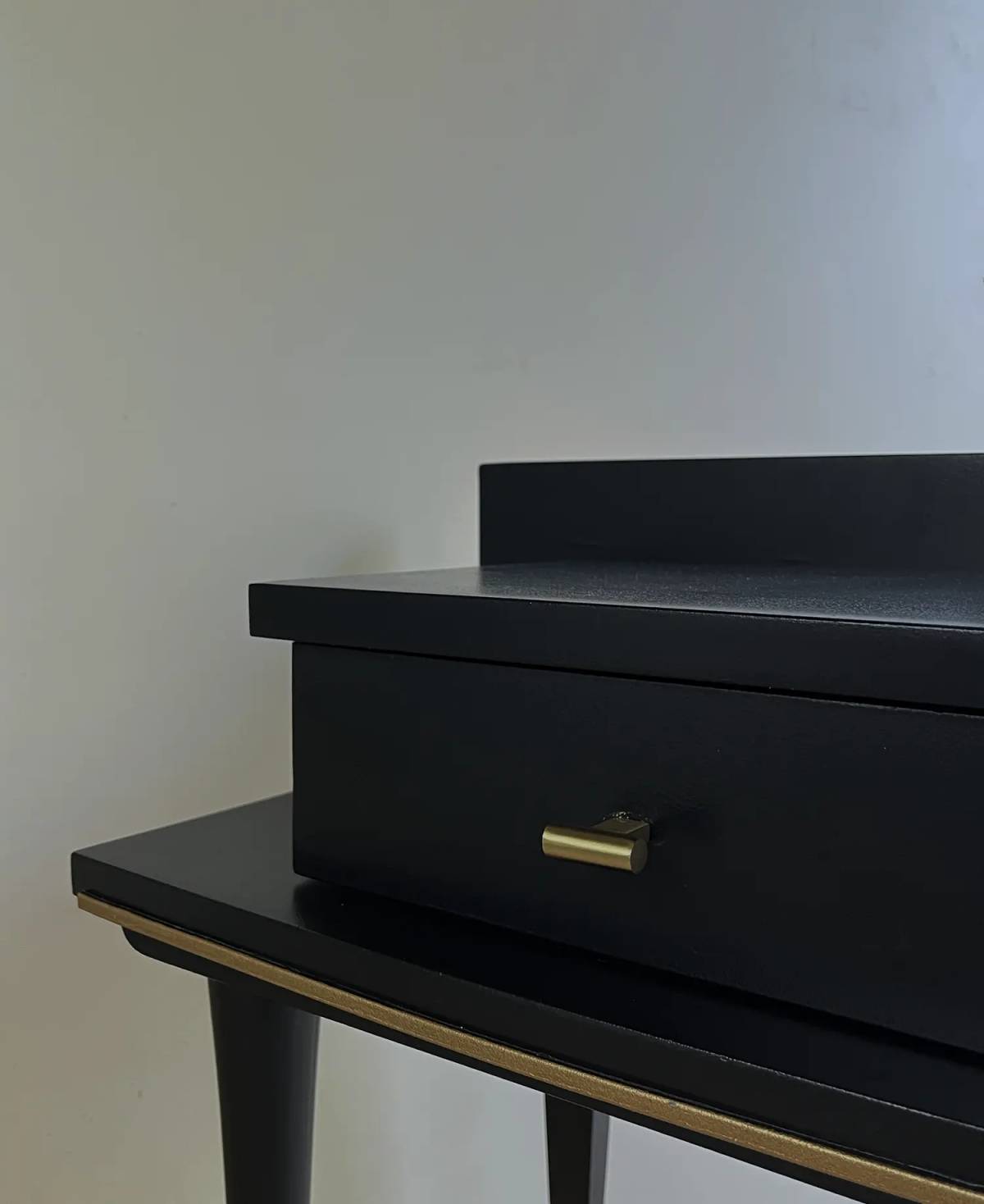 Pair of mid century modern nightstands