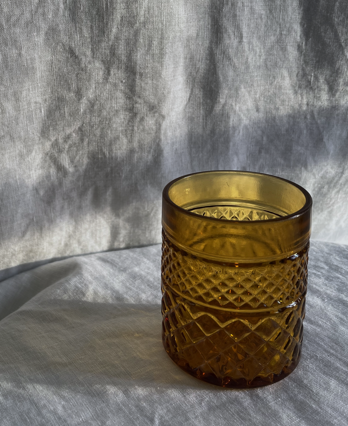 Chiseled amber glasses, view 4