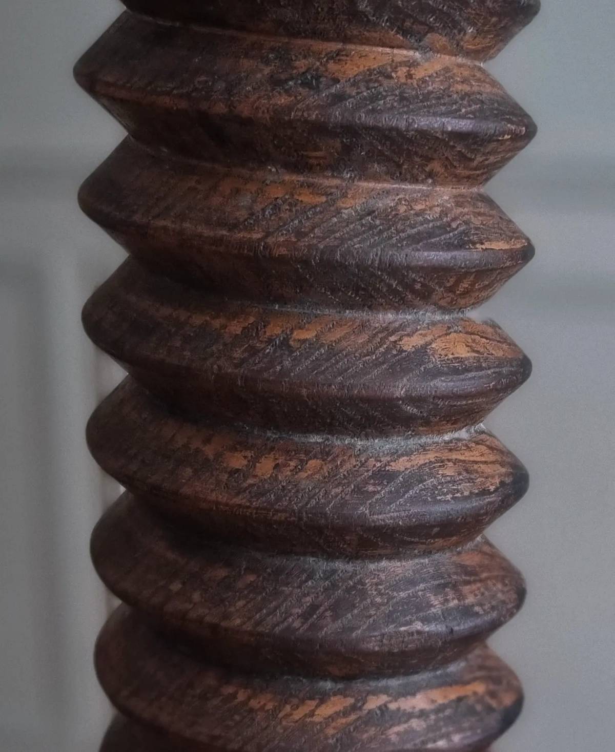 Screw press column, view 2