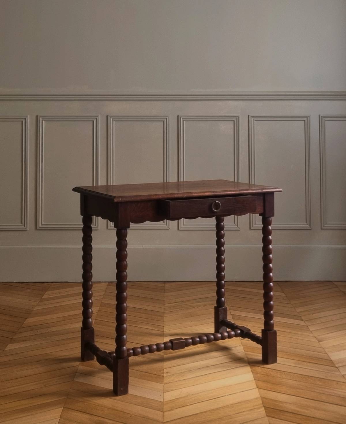 Bobbin desk, view 6