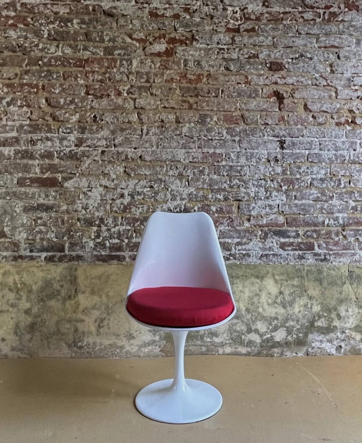 Set of four Tulip chairs by Rudy Bonzanini, view 3
