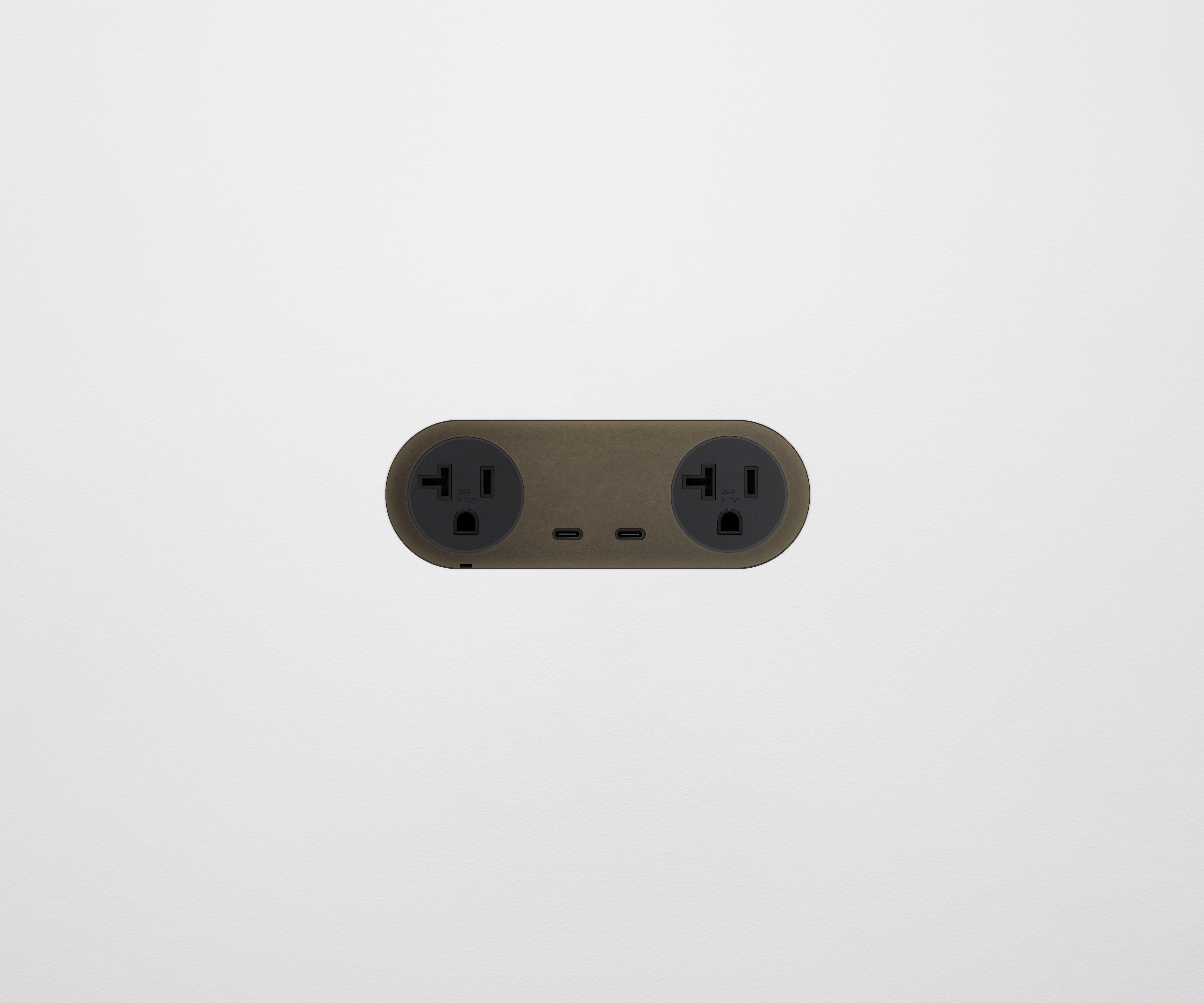 20A Double Outlet USBC Faceplate | ZETR