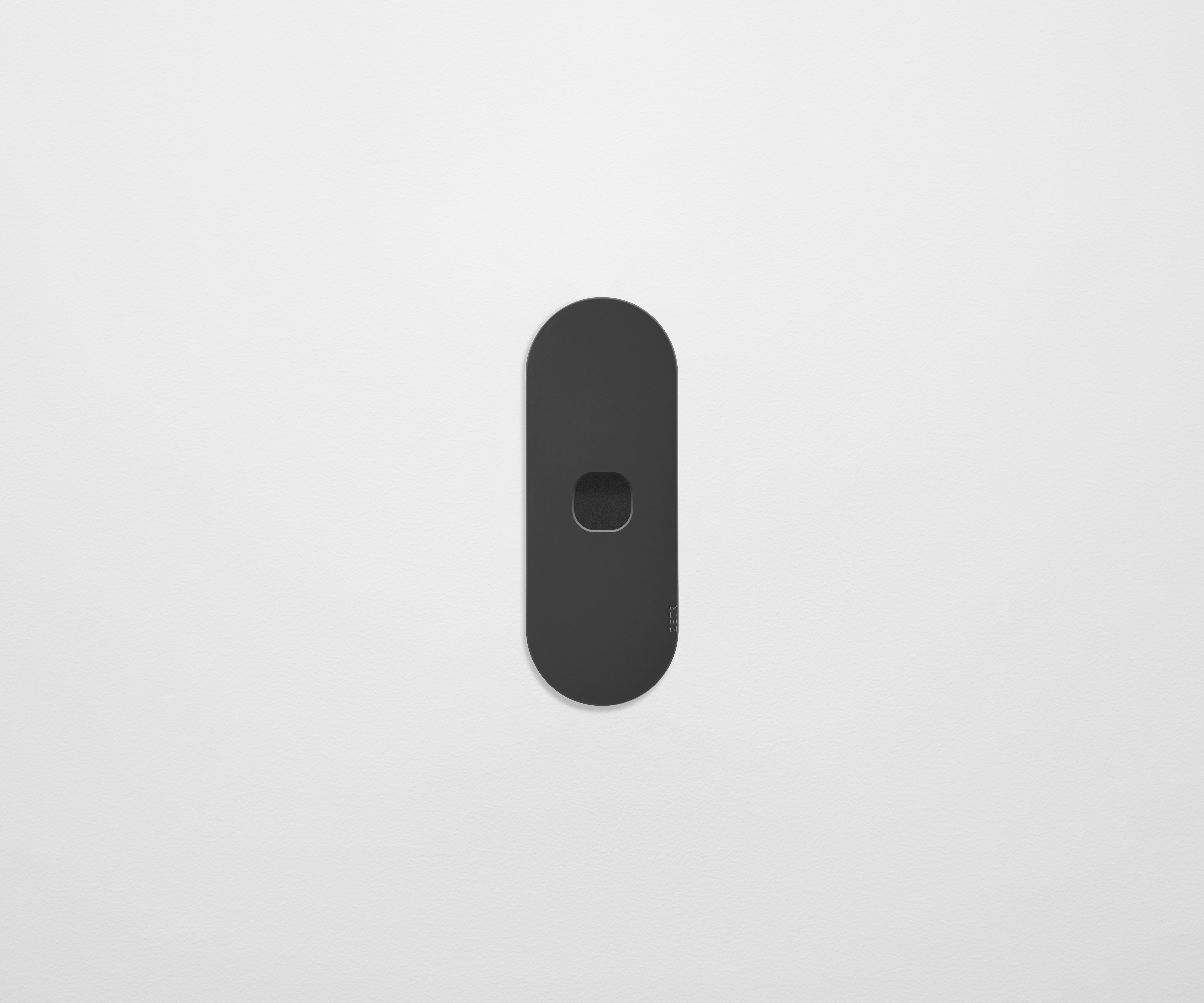 Surface 2 Gang Switch Clipsal Black | ZETR