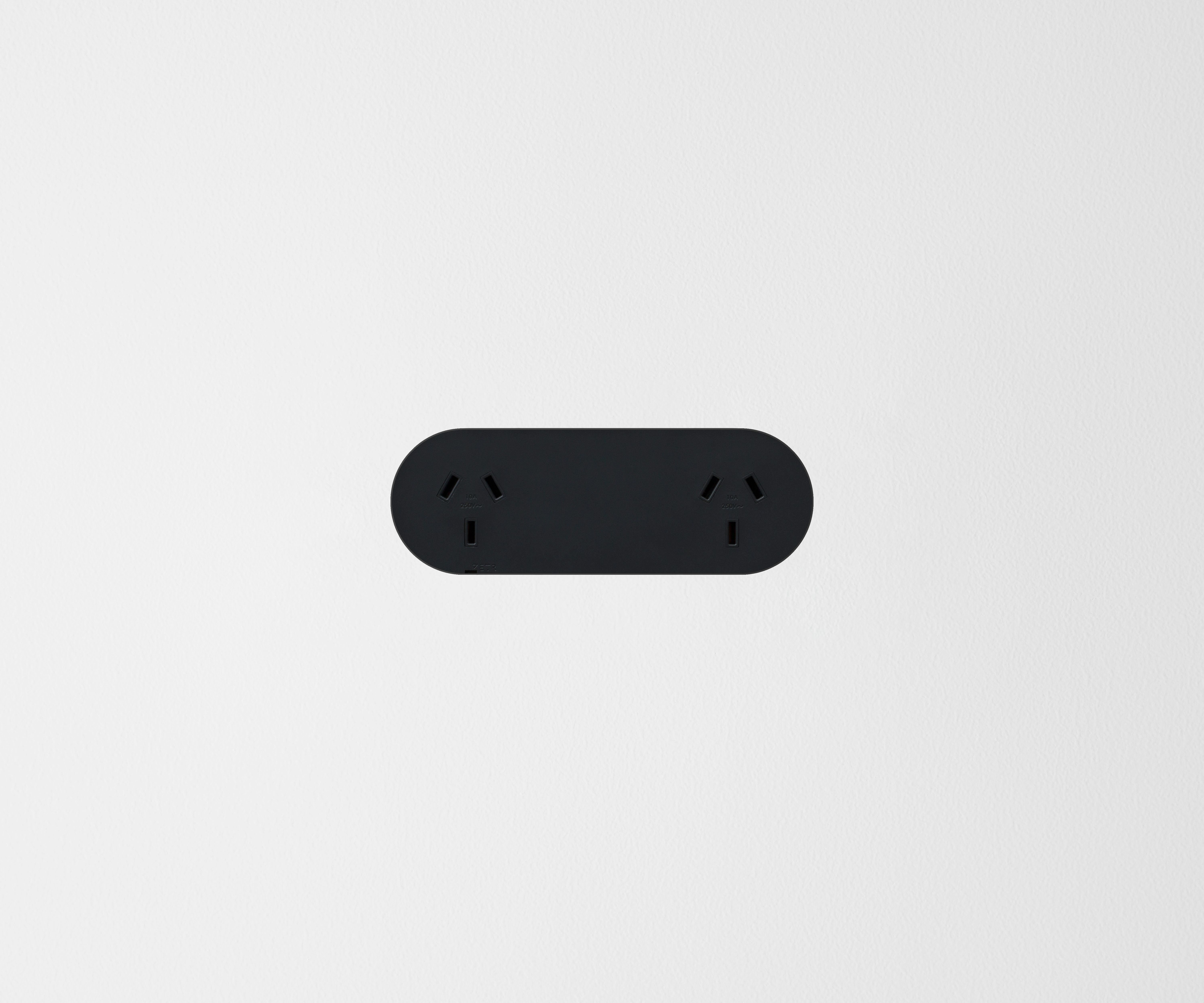 Double Outlet Power Matte Black