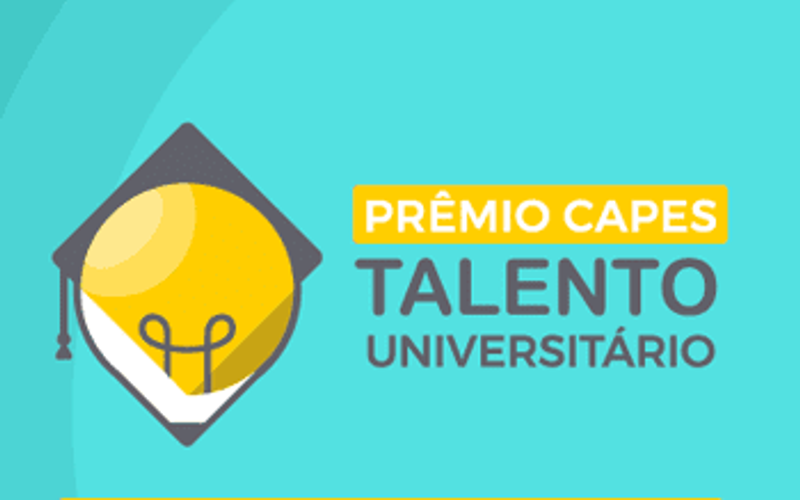 Estudantes universitários em ambiente acadêmico ou de premiação