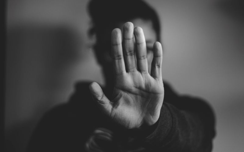 Interface digital do aplicativo oferecendo proteção para vítimas de violência