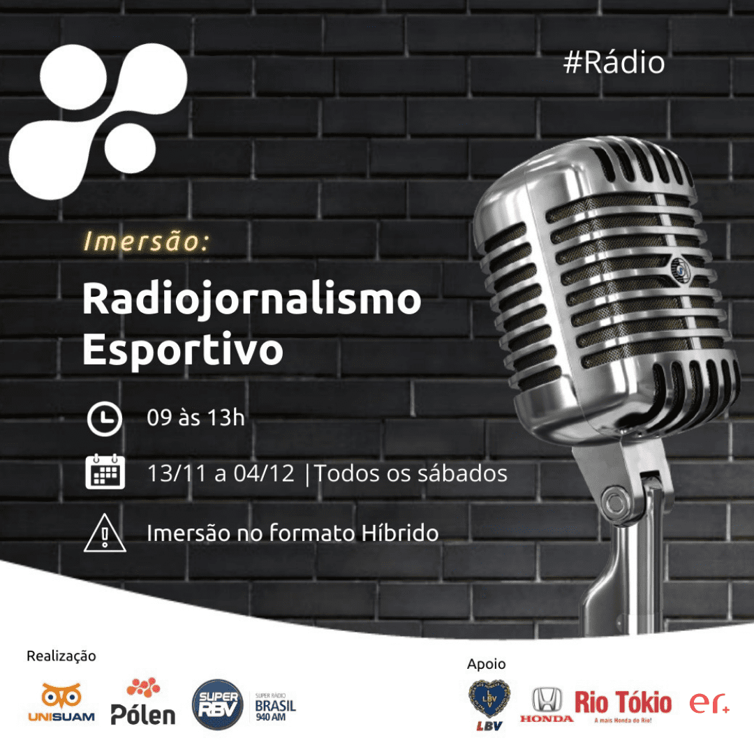Estúdio de rádio com microfone, fones e painel de controle profissional