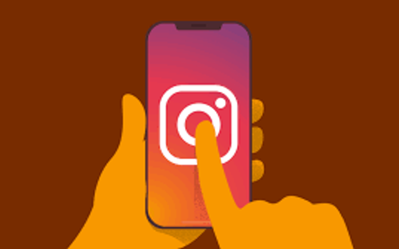 Aplicativo Instagram em smartphone com interface de filtros e efeitos