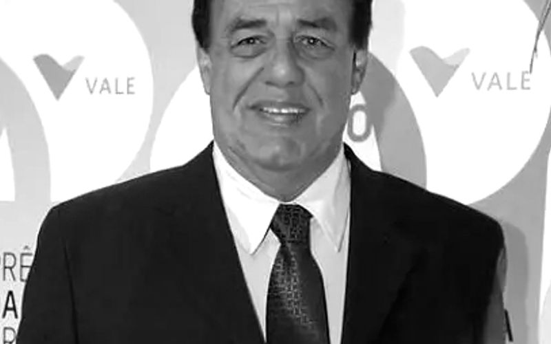 Jorge Perlingeiro no apurador do samba em contexto carnavalesco