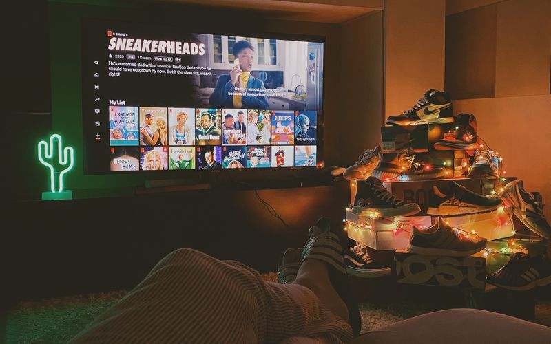 Cena da série Pedaço de Mim, que conquistou público global na Netflix.