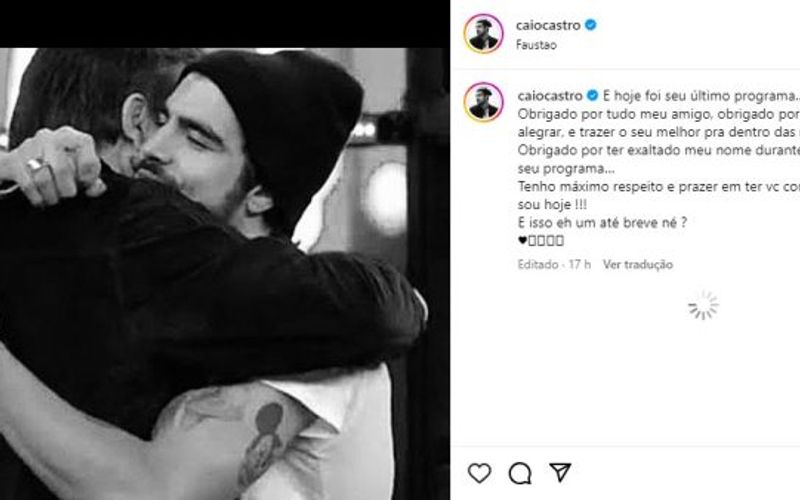 Pessoa compartilhando notícia em smartphone com redes sociais ativas