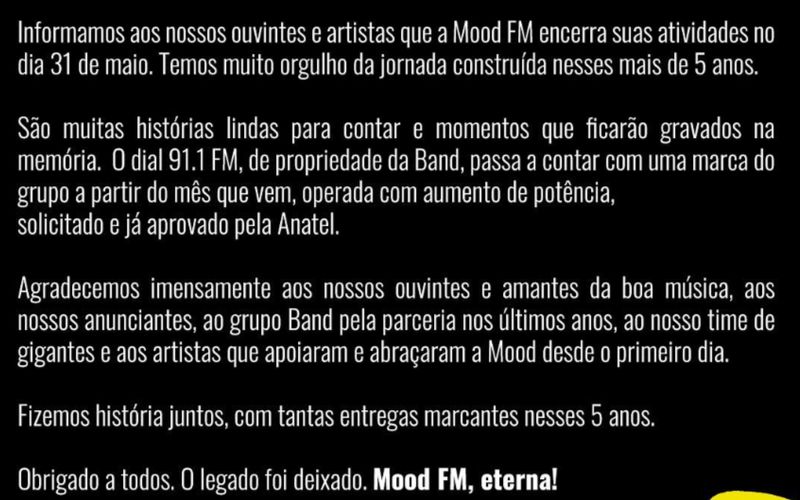 Estúdio da Mood FM em seu último dia de transmissão antes do encerramento