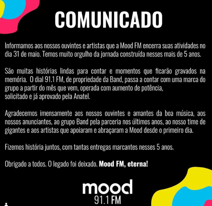 Estúdio da Mood FM em seu último dia de transmissão antes do encerramento