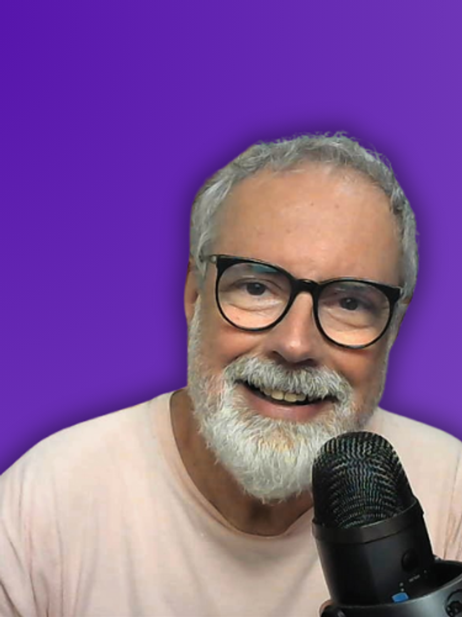 Ruy Jobim, diretor da Escola de Rádio