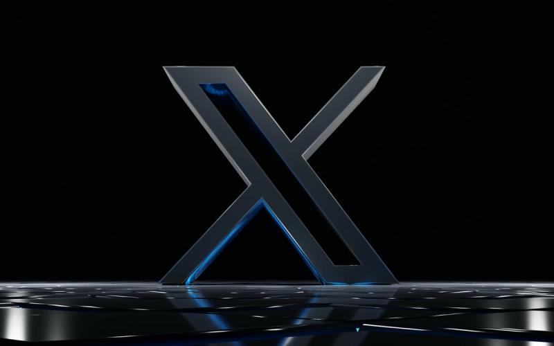 Logo da rede social X com símbolo de bloqueio ou suspensão